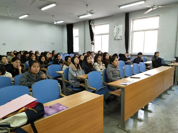 外国语学院组织英语宣讲会