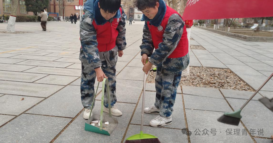 雷锋精神共传承，志愿服务学雷锋